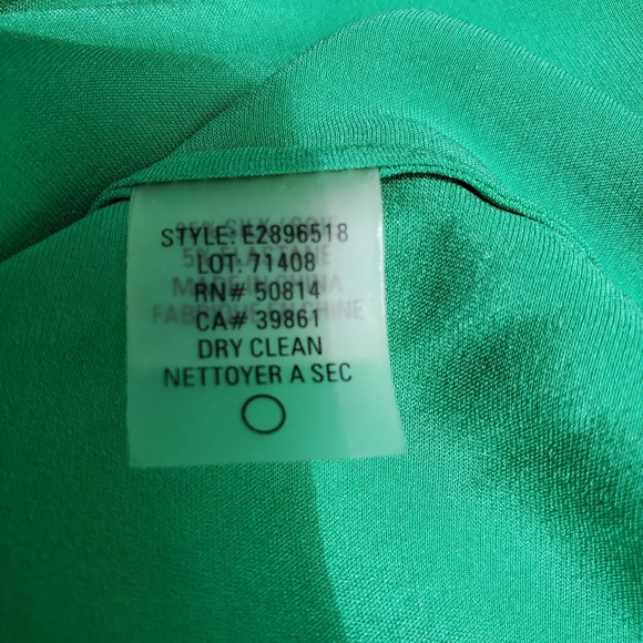 Elie Tahari Green Silk Blouse Size Small - Picture 12 of 12